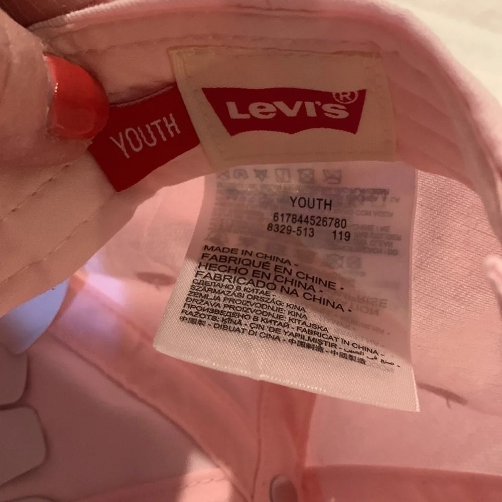 Levi’s Girls Pink Baseball Style Cap/Youth sizing/7.5” across(width)/Adjustable.